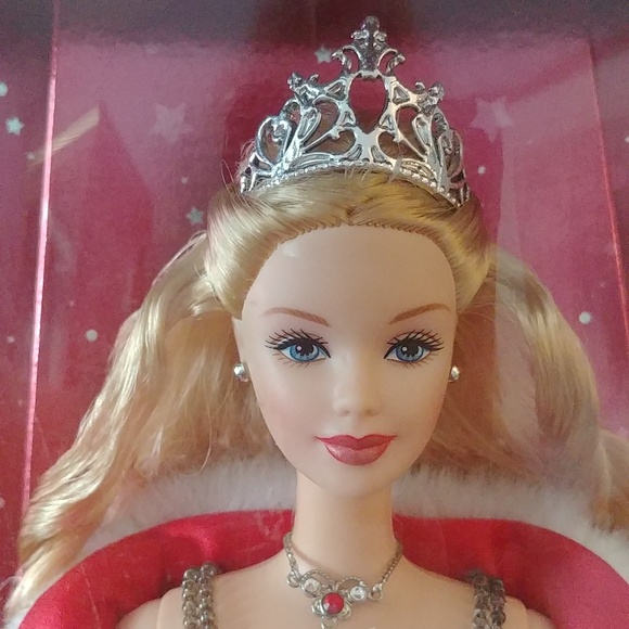 NEW Holiday Celebration Barbie 2001 + 2 Barbie Bonus Gifts - Picture 5 of 8